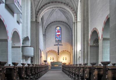 Innenansicht Gaukirche St. Ulrich in Paderborn, Blick nach Osten