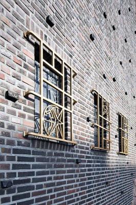 Detail Chorfassade Herz Jesu