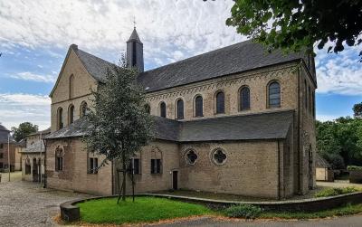 Nordwestansicht St. Suitbertus