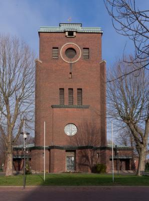 Frontansicht Turm, St. Antonius Castrop-Ickern