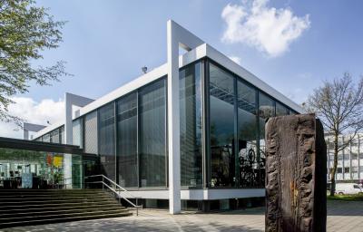 Eingangsbereich Wilhelm Lehmbruck Museum