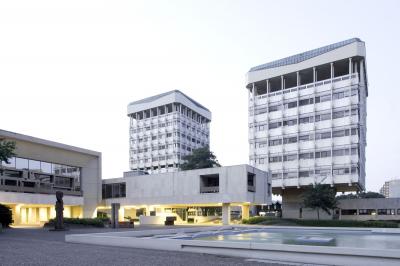 Rathaus Marl Anlage mit Hängehochhäusern