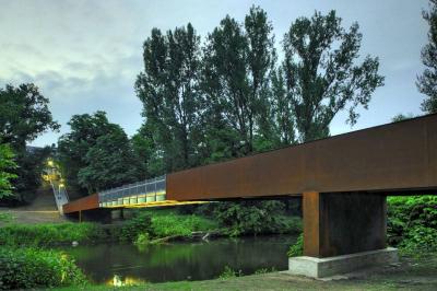 Gesamtansicht der Brücke in Opladen
