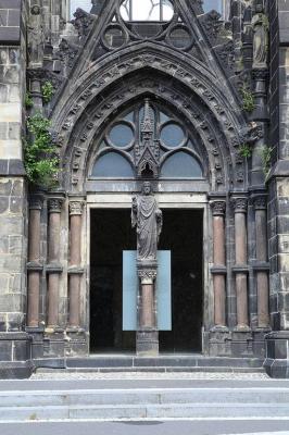 Portal historischer Glockenturm Christuskirche Bochum