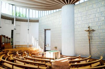 Innenraum St. Antonius Neukirchen-Vluyn