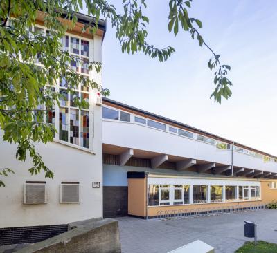 Nordansicht des Schulgebäudes