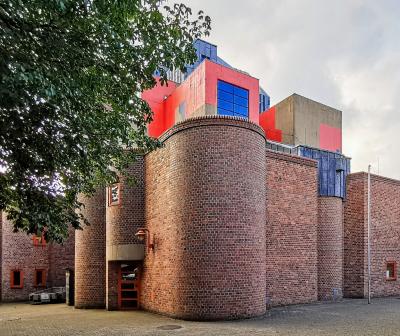 St. Matthäus Düsseldorf-Garath Nordwestansicht
