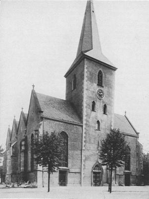 Historische Ansicht der Kirche vor dem Turmneubau 1913/14