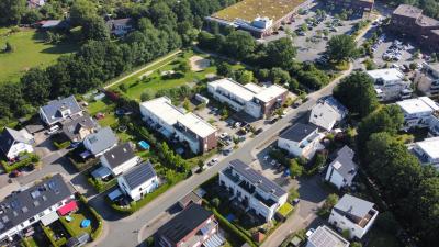 Luftbild des Gebäudeensembles