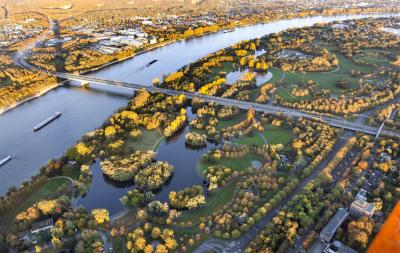 Luftaufnahme des Rheinauenparks