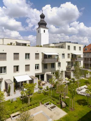 Rückseitige Platzbebauung mit GartenzonierungGemeinschaftsgarten