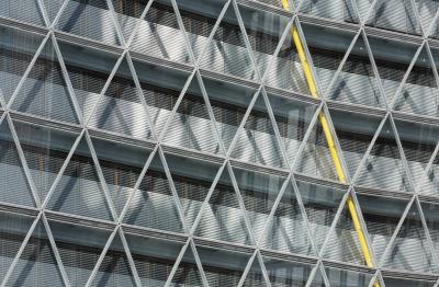 Blick auf die zweischalige Fassade der LVM 5