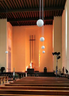 Innenansicht St. Dreikönigen Köln-Bickendorf