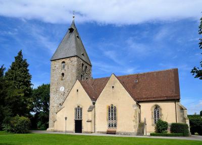 Südansicht Evangelische Kirche Detmold-Heiligenkirchen