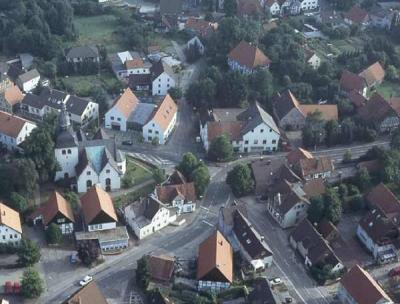 Luftbild Brake, mit Ev.-Ref. Kirche Lemgo-Brake