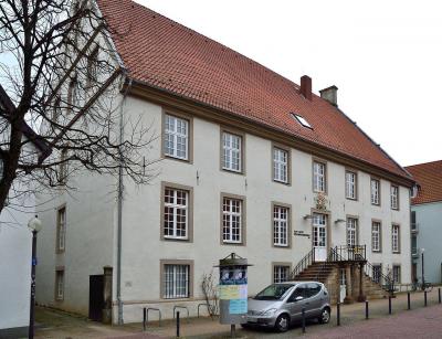 Ehem. Annenhof, Eingangsfront