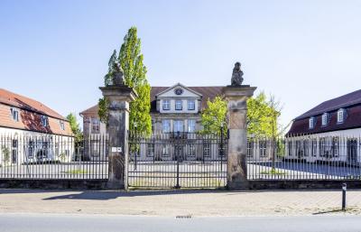 Frontansicht Mittelrisalit mit Toreingang