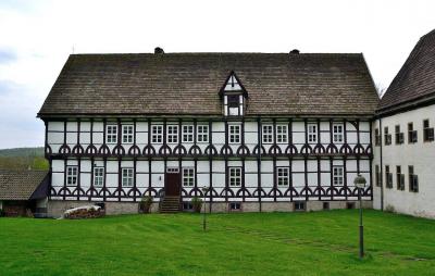 Pfarrhaus der evangelisch-reformierten Klosterkirche Falkenhagen, Nordseite