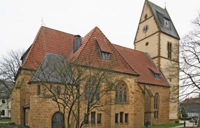 Ansicht von der Seite mit Blick auf das Langhaus