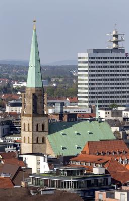 Altstädter Nicolaikirche mit Bielefelder Dachlandschaft