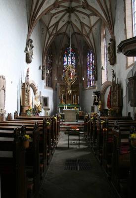Innenansicht mit Blick zum Chor
