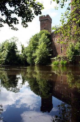 Landesburg Lechenich, von der Wasserseite