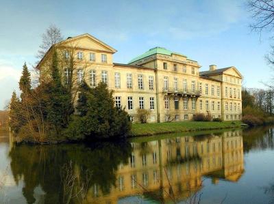 Haus Stapel, Fassade des Herrenhauses