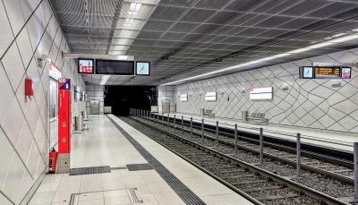 U-Bahnhof Kirchplatz, Bahnsteig