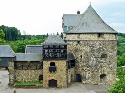 Schloss Burg, Batterieturm