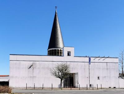 Westfassade von St. Josef in Kierspe