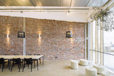 DEINspeisesalon, Einbaumöbel, umgebauter Innenraum