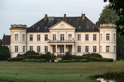 klassizistisches Herrenhaus von Schloss Buldern