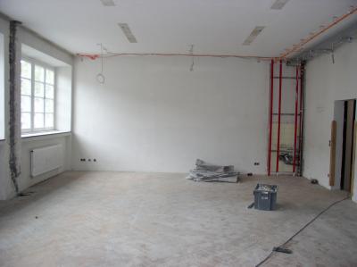 Klassenraum beim Einbau neuer Sanitär- und Elektrotechnik