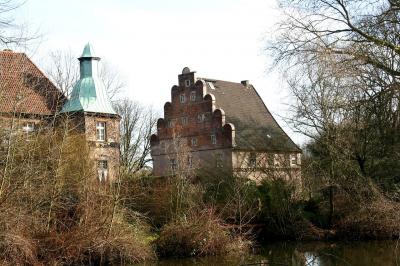 Giebelseite des Torhauses
