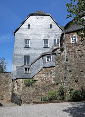 Giebelseite des alten Palas
