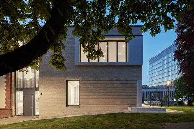 Musikschule Recklinghausen, Rückansicht Abenddämmerung
