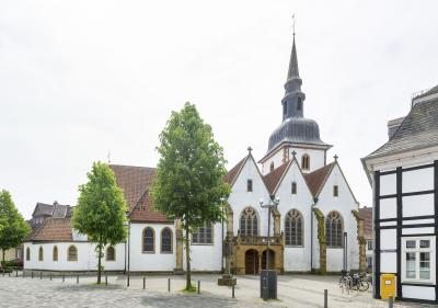 Nordfassade St. Johannes Baptist