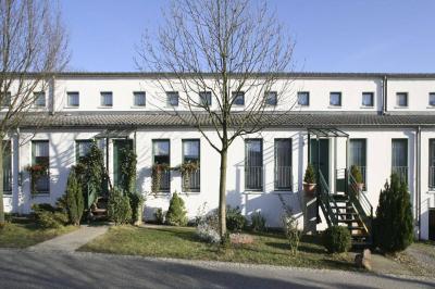 Eingänge der neuen Reihenhäuser