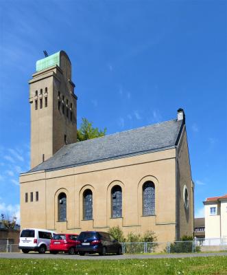Lukaskirche Köln-Porz, Südansicht