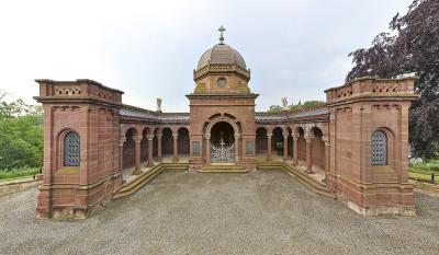 Mausoleum der Familie Hugo Schuchardt, Frontansicht