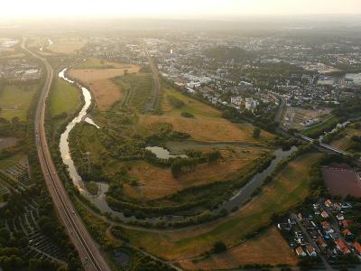 Nordportal des Tunnels von oben mit Siegauen