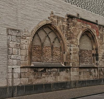 Fassade Kolumba alt und neu