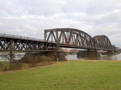 Haus-Knipp-Eisenbahnbrücke