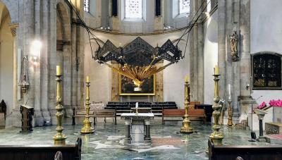 Altarbereich St. Aposteln