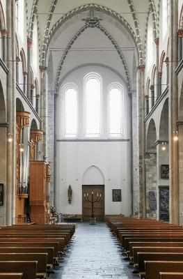 Innenansicht mit Blick nach Westen