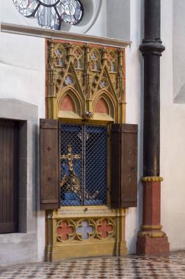 Gotisches Reliquiengehäuse in der nördlichen Chorwand St. Severin, 1383