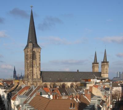 St. Severin mit Dachlandschaft