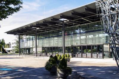 Empfangsgebäude am Platz der Vereinten Nationen, Bonn