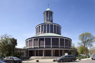 Außenansicht Auferstehungskirche in Essen