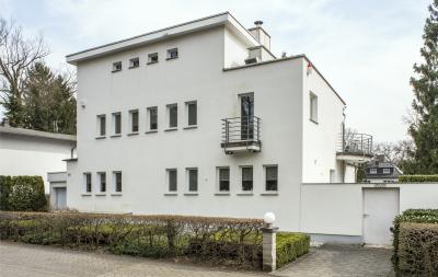 Frontansicht des Hauses Heise auf der Parkstraße 11